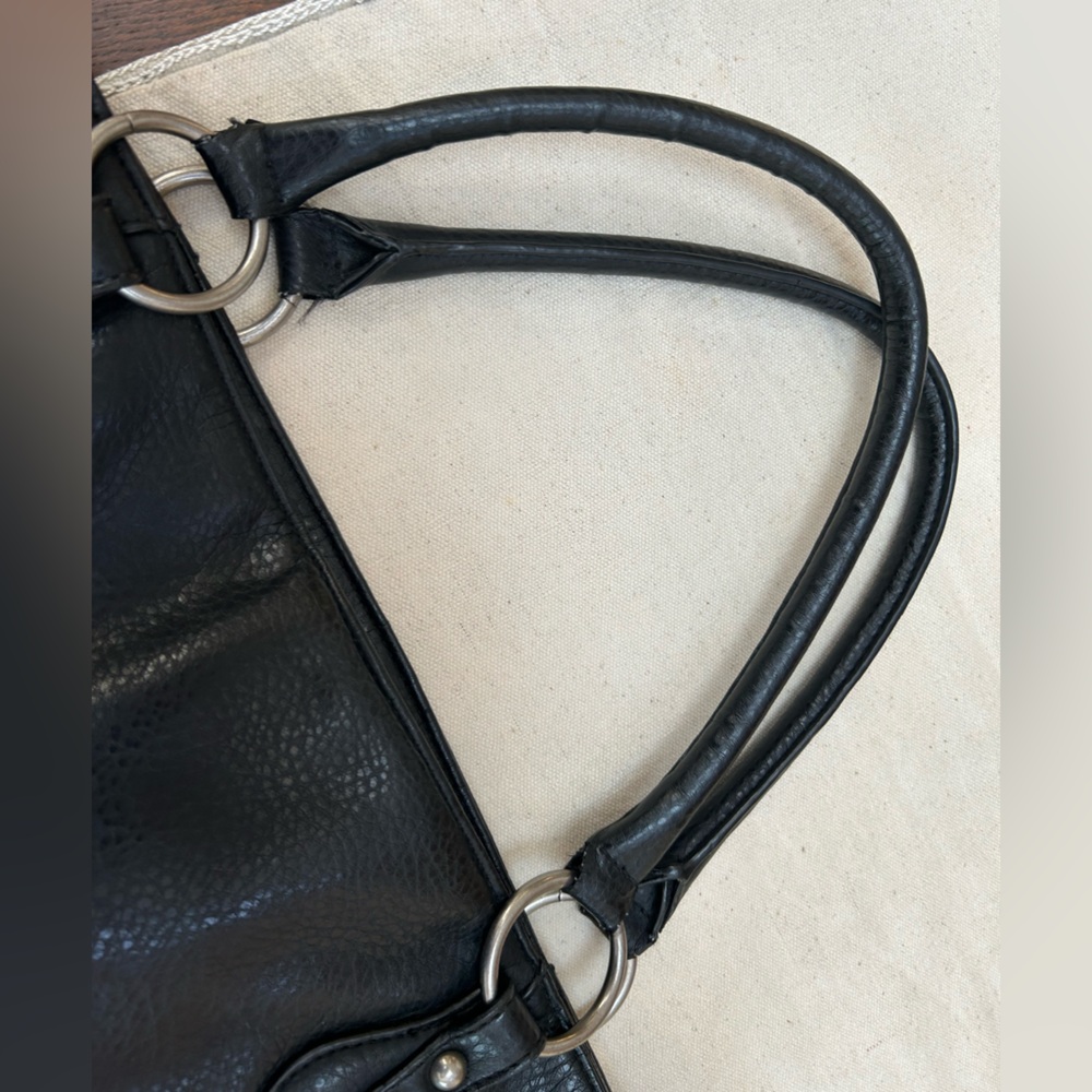 ROXY large BlackTote Bag, double handle, secure cinch up snap system. - Picture 4 of 10